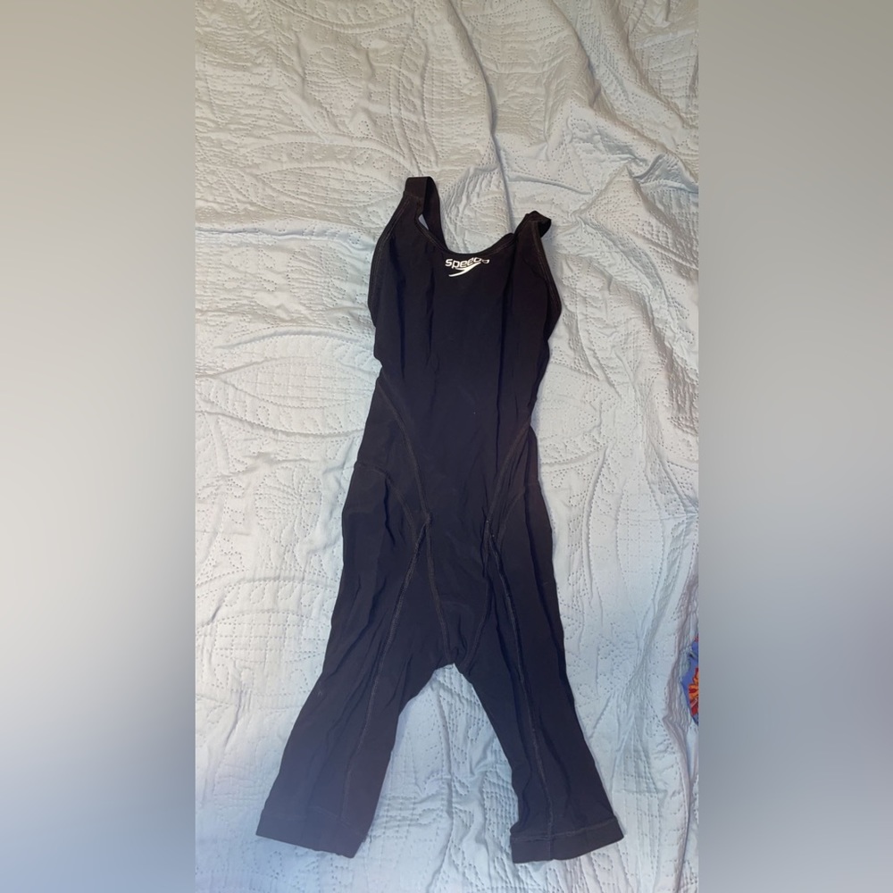 Speedo vanquisher 12U compliance size 25